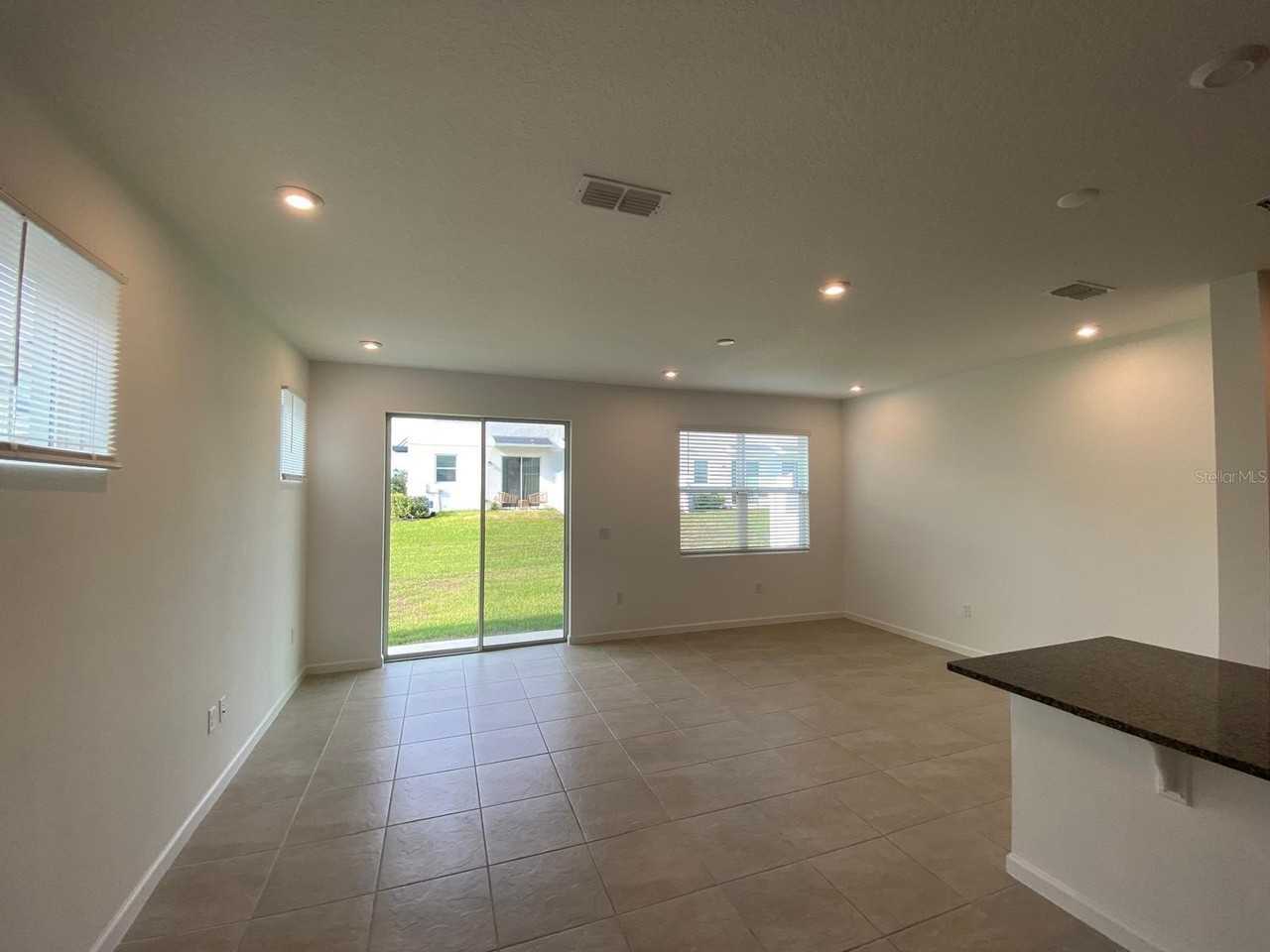 9076 Ocean Tide Way - Photo 5 of 33