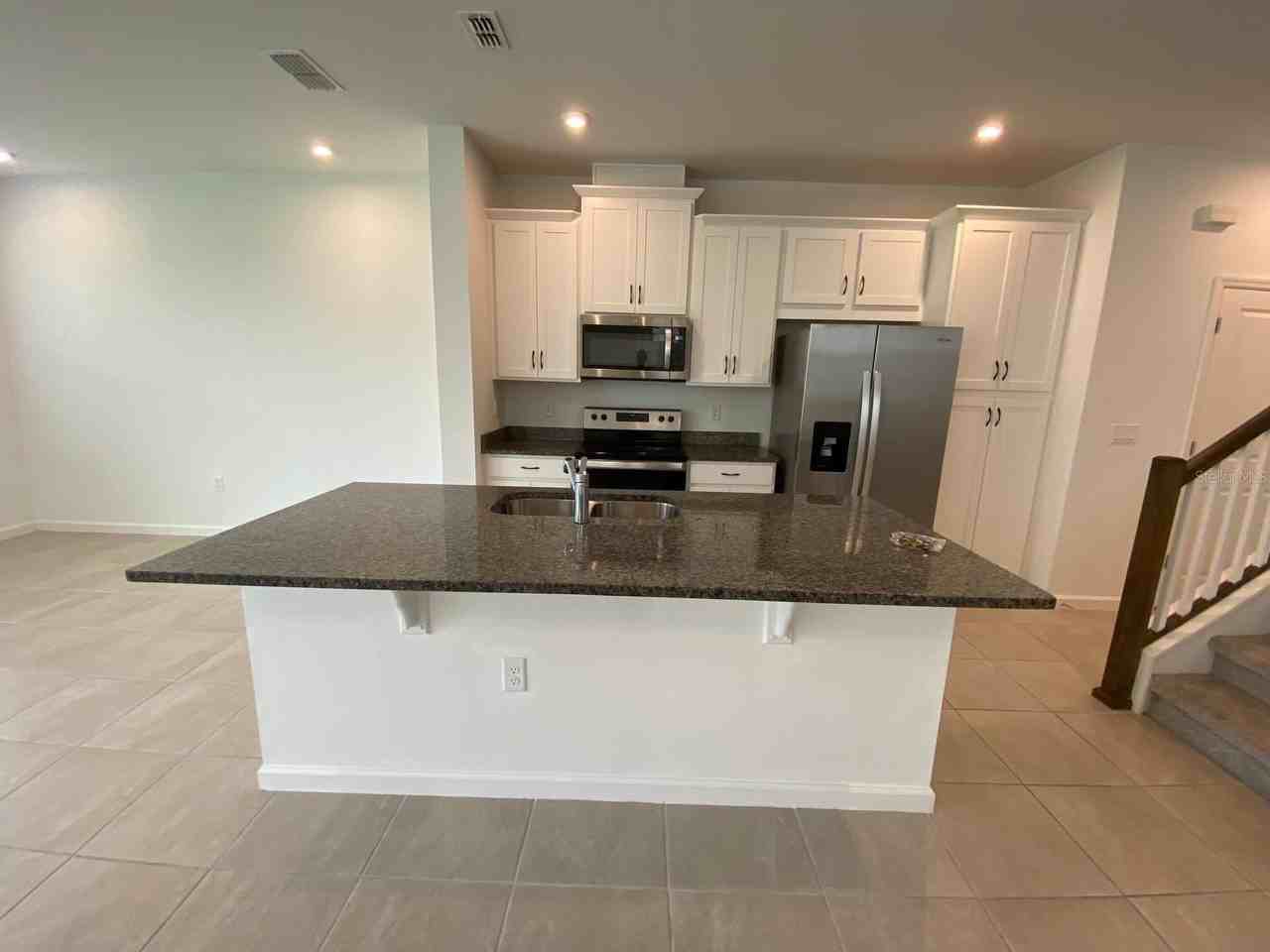 9076 Ocean Tide Way - Photo 7 of 33