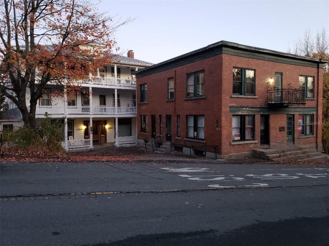 18 Main St #4 - Photo 2 of 13