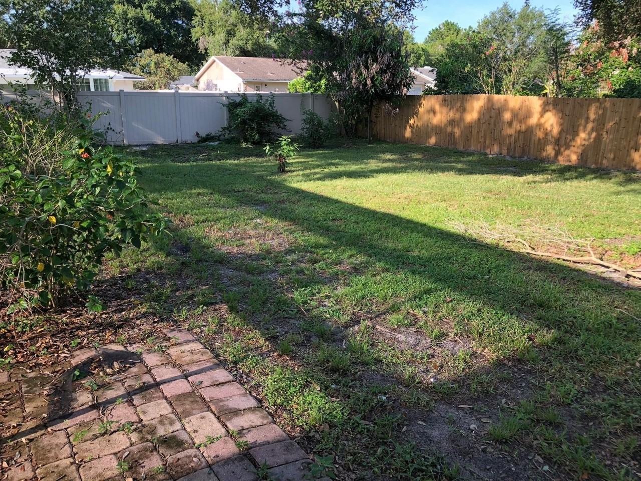 8413 Shady Glen Dr - Photo 4 of 29