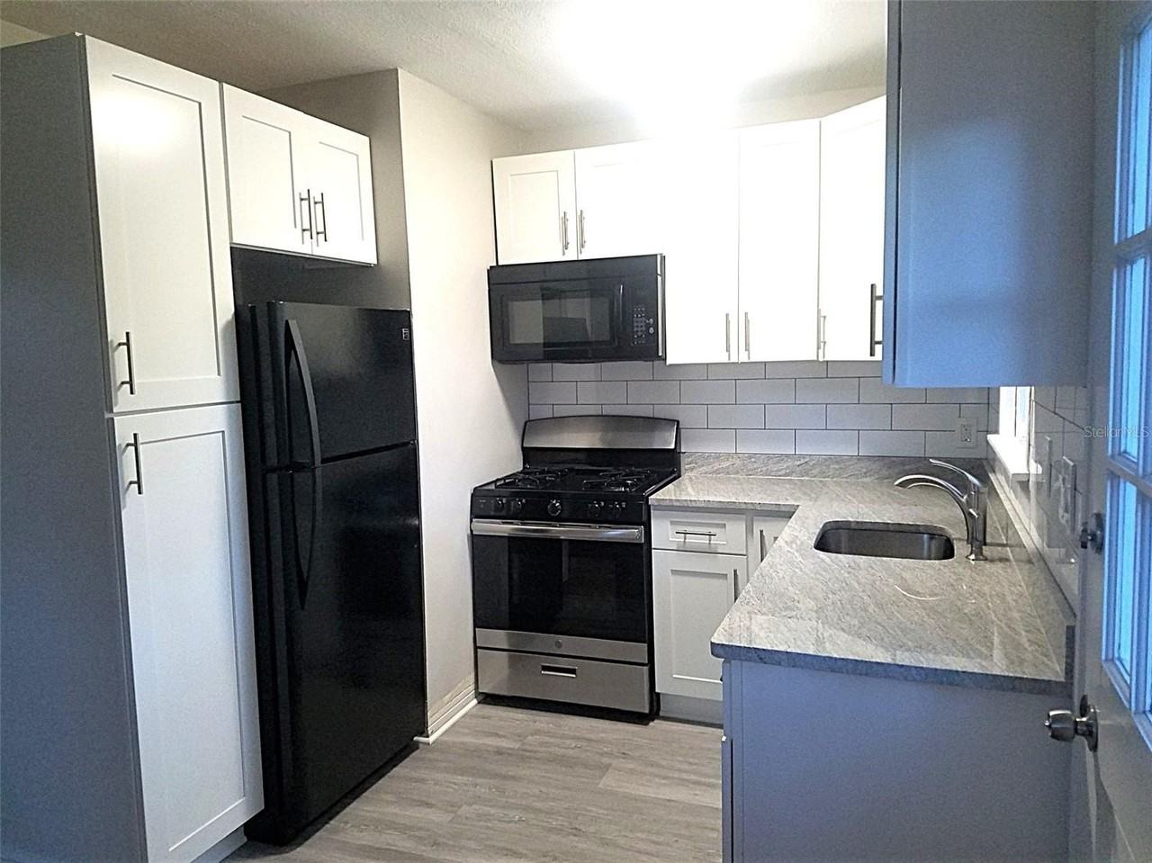 2259 2nd Ave N - Photo 3 of 18