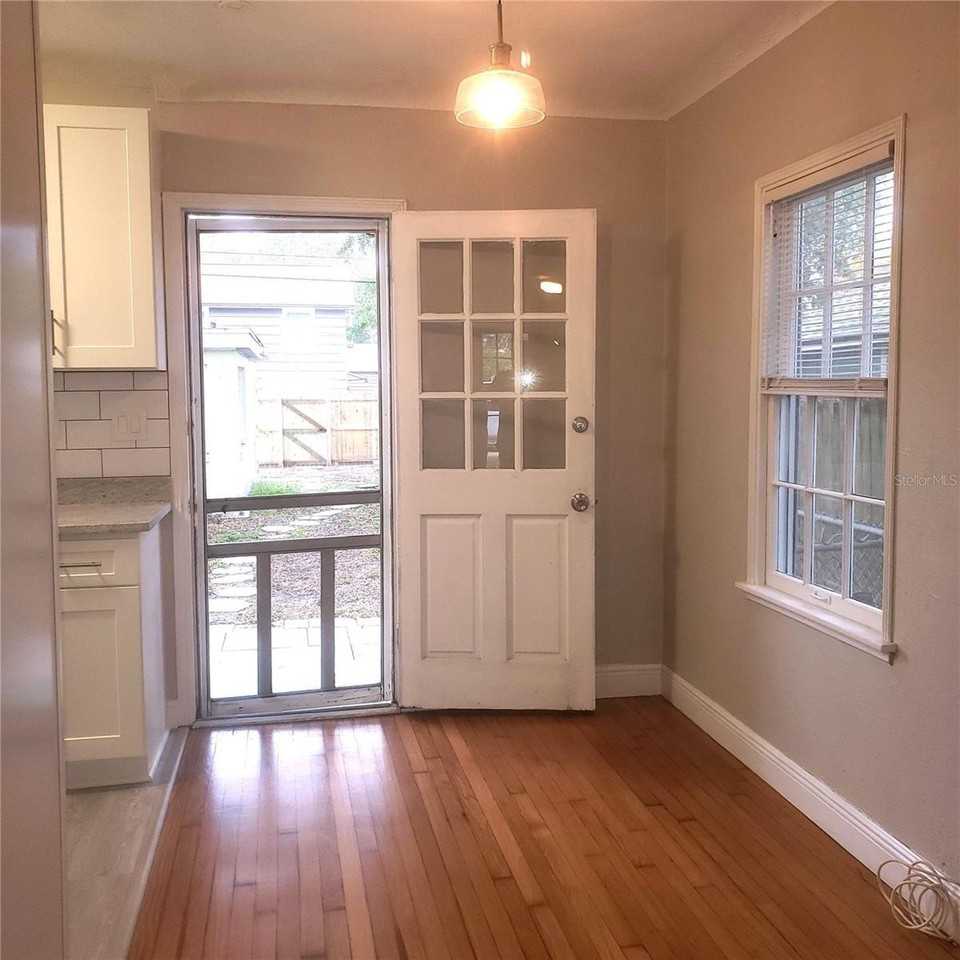 2259 2nd Ave N - Photo 5 of 18