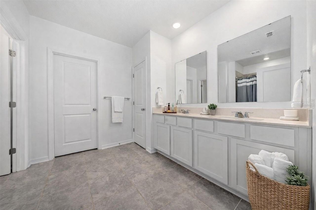 3977 Willowbrook Dr - Photo 3 of 13