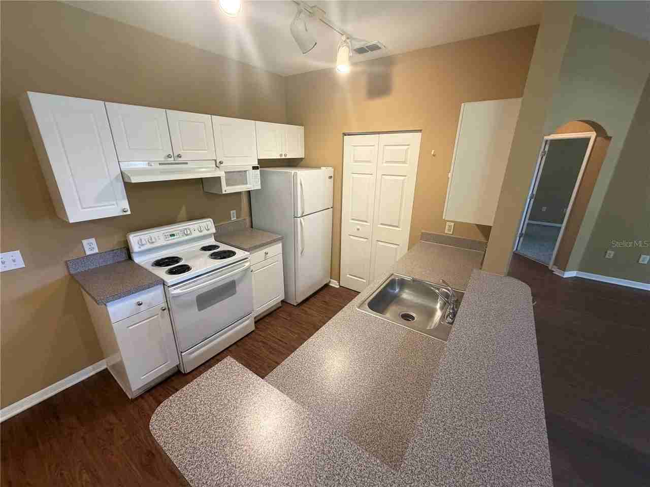 856 Grand Regency Pointe #205 - Photo 4 of 23