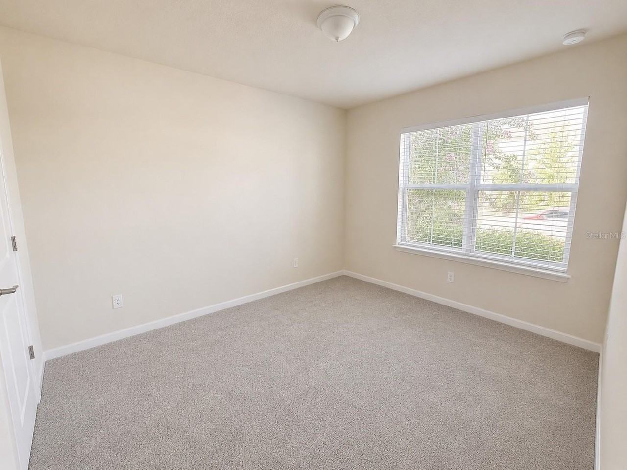 4083 Feather Tree Dr - Photo 6 of 33