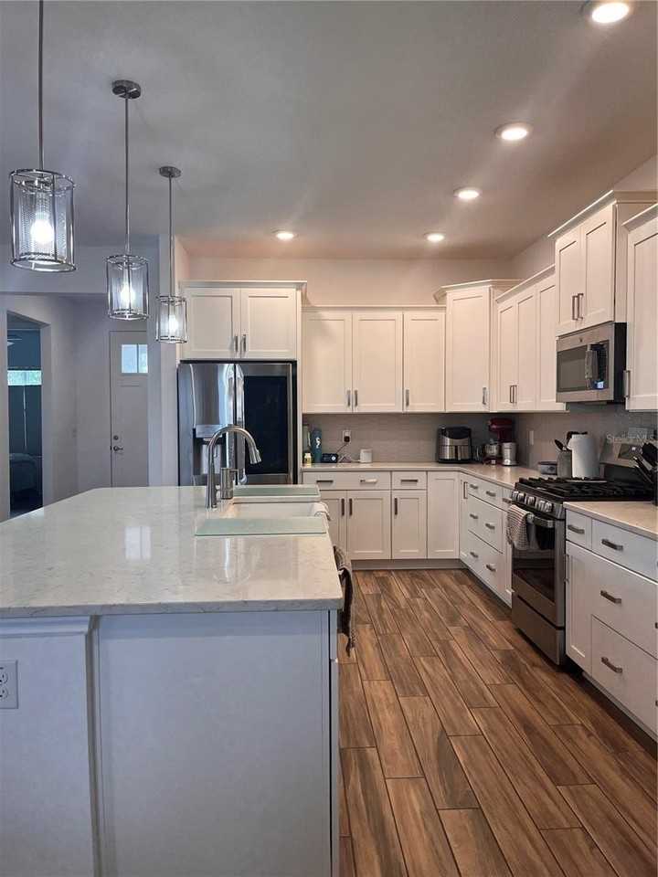 9222 Sw 104th Ter - Photo 4 of 19