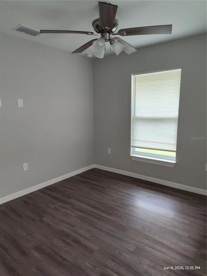 5580 Ne 35th St - Photo 4 of 7