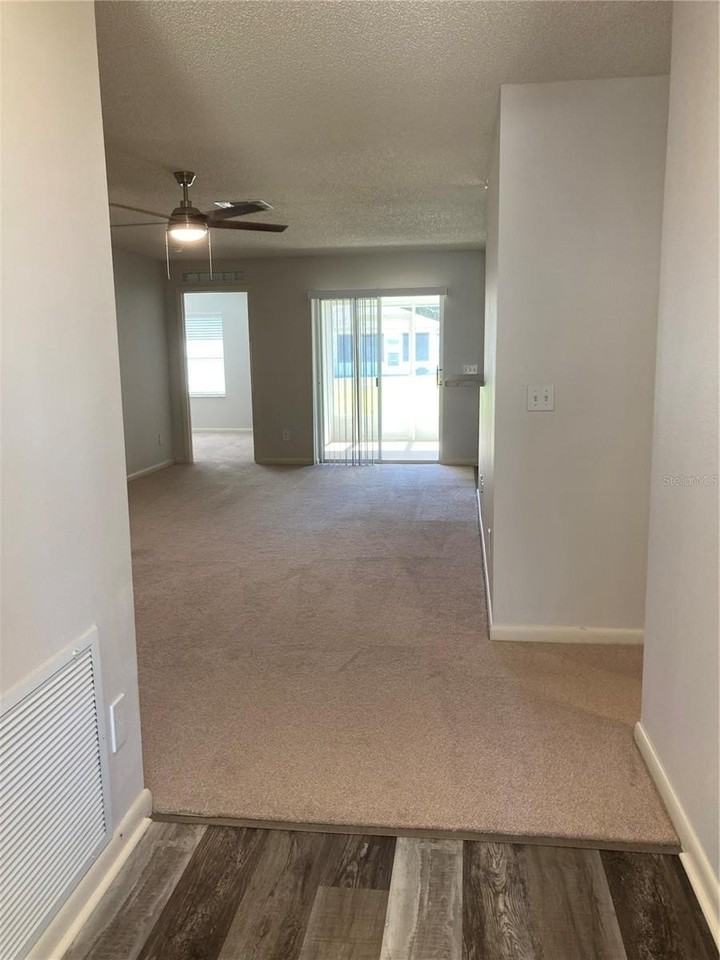 9505 Sw 93rd Loop - Photo 4 of 21