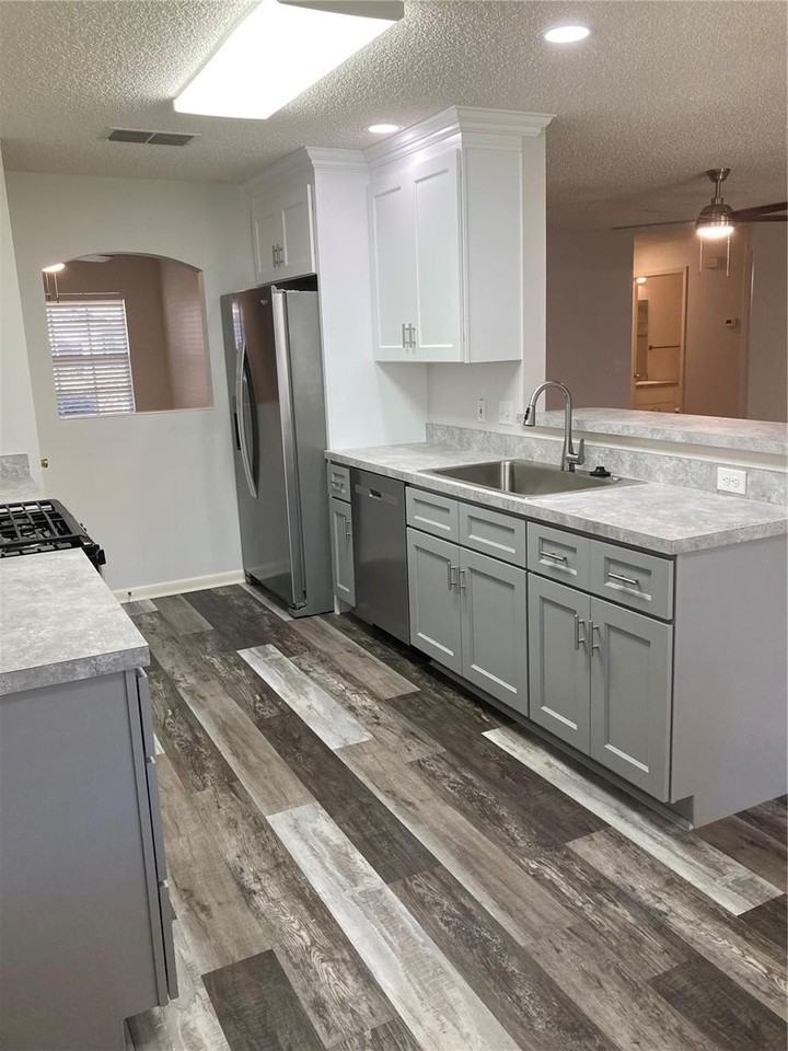 9505 Sw 93rd Loop - Photo 7 of 21