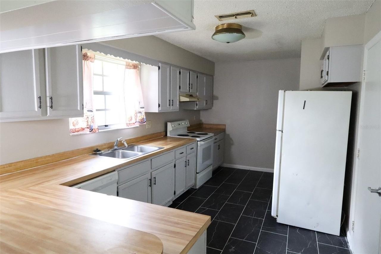 66 Silver Ln - Photo 5 of 10