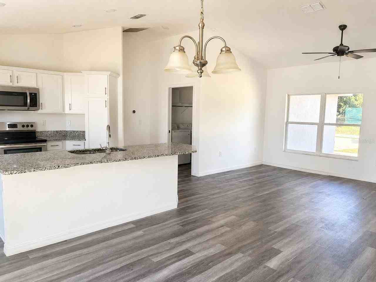 13182 Sw 106th St - Photo 4 of 9
