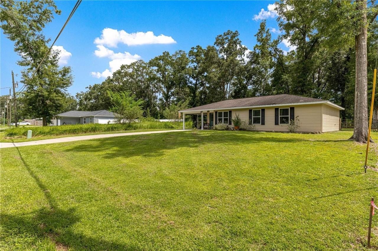6353 Nw 52nd Ave - Photo 3 of 33