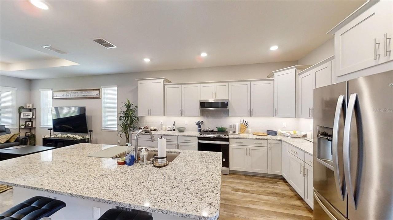 5655 Sw 78th Avenue Rd - Photo 6 of 35