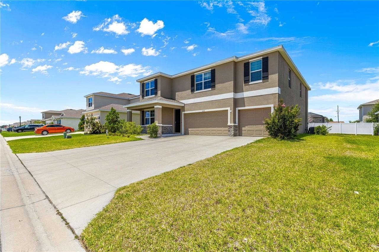 8142 Sw 59th Ave - Photo 3 of 50