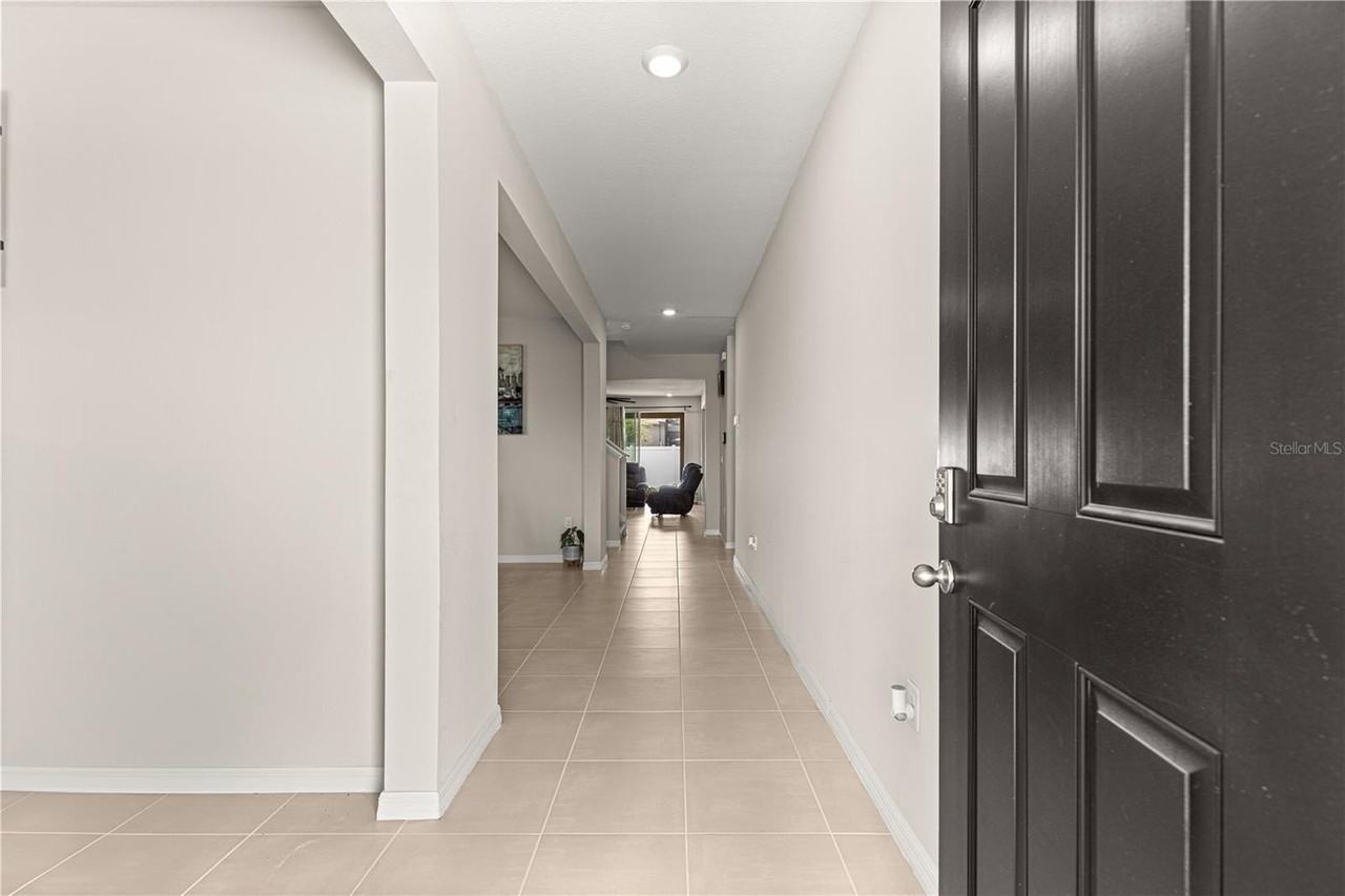 8142 Sw 59th Ave - Photo 4 of 50
