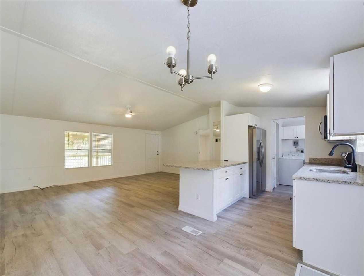 12250 Nw 7th Pl - Photo 7 of 22
