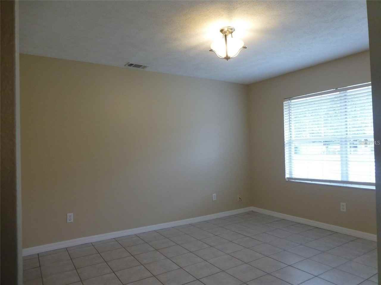 3272 Se 56th Ter - Photo 5 of 11