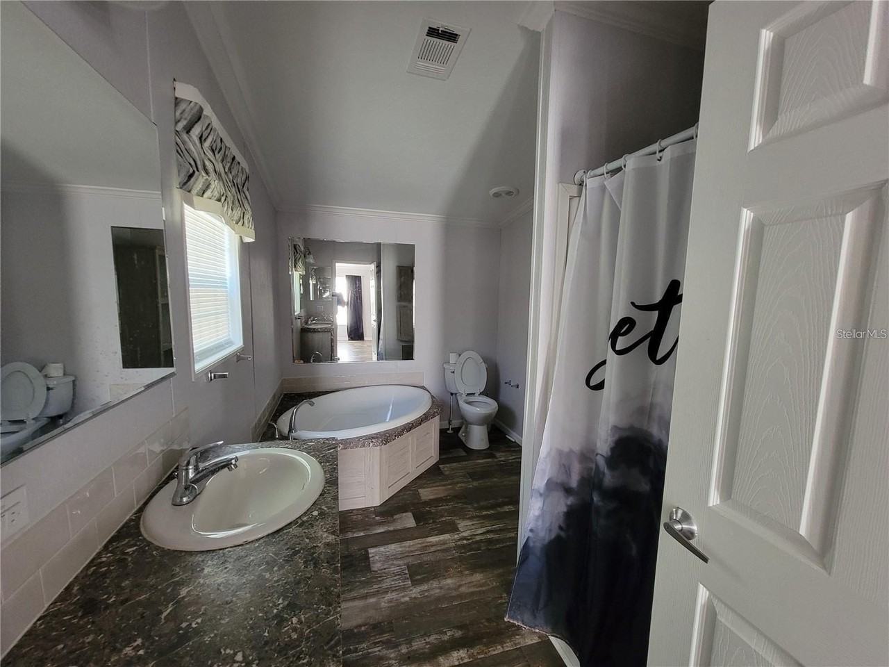 16625 Se 102nd Avenue Rd - Photo 5 of 10