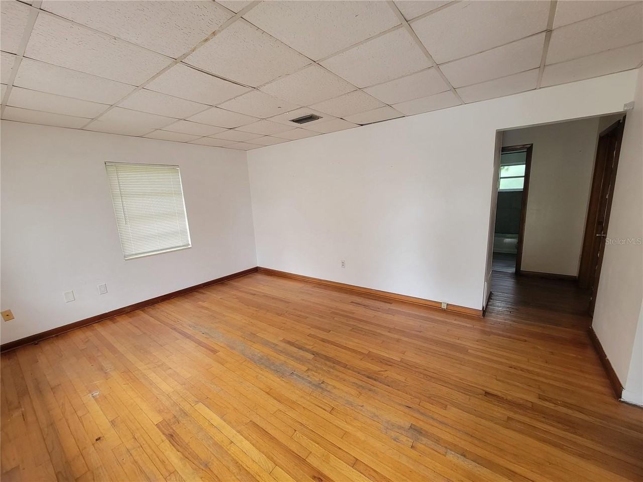 5939 Se Holly Rd - Photo 2 of 4