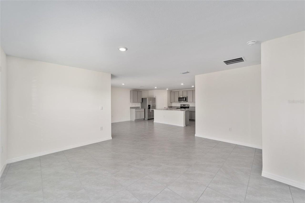 8856 Sw 49th Cir - Photo 5 of 25