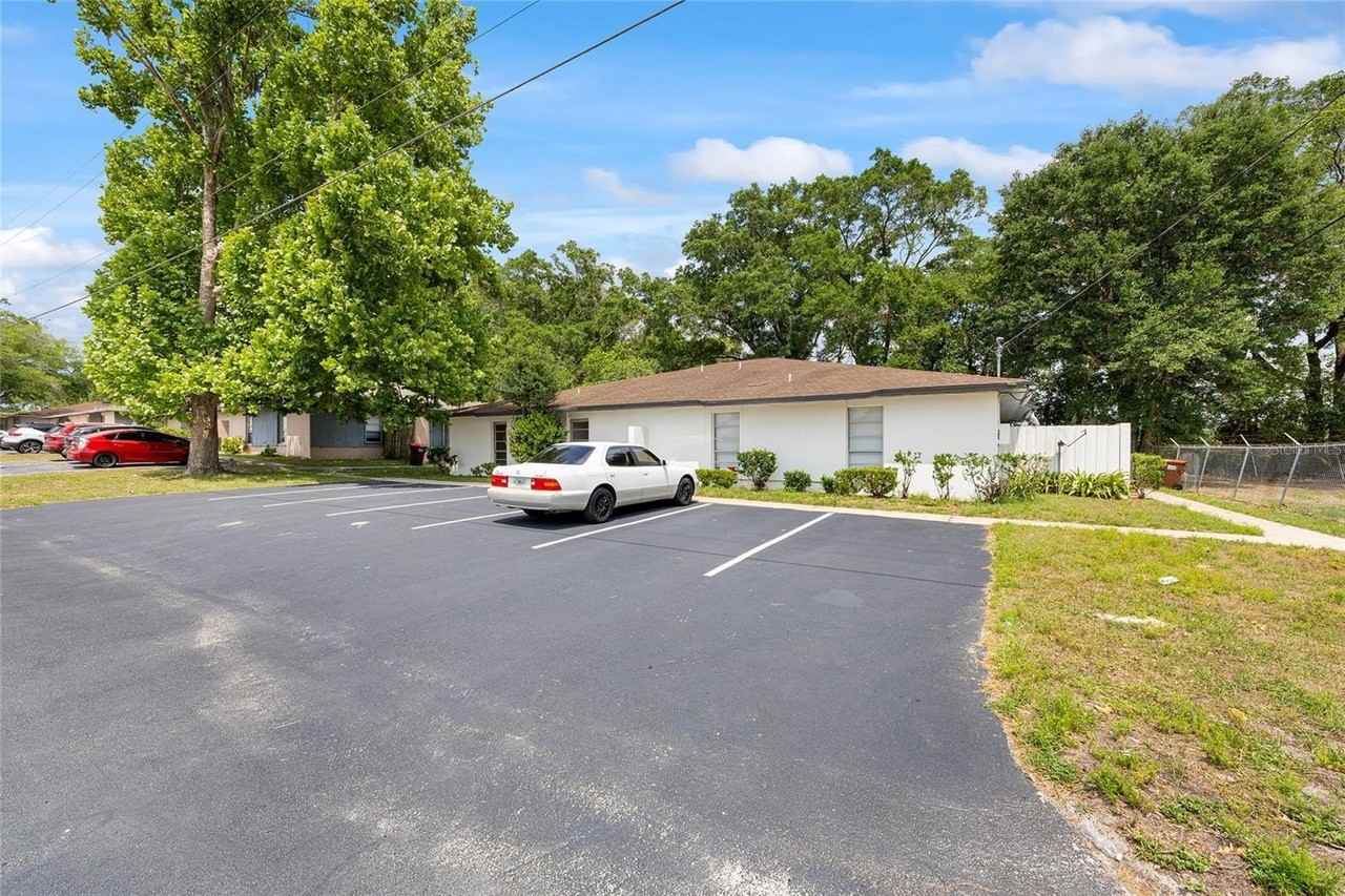 3025 Se 55th Ave - Photo 4 of 29