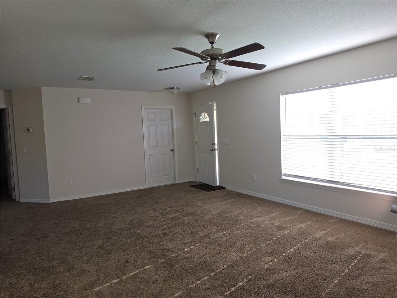 5436 Nw 60th Ter - Photo 4 of 32