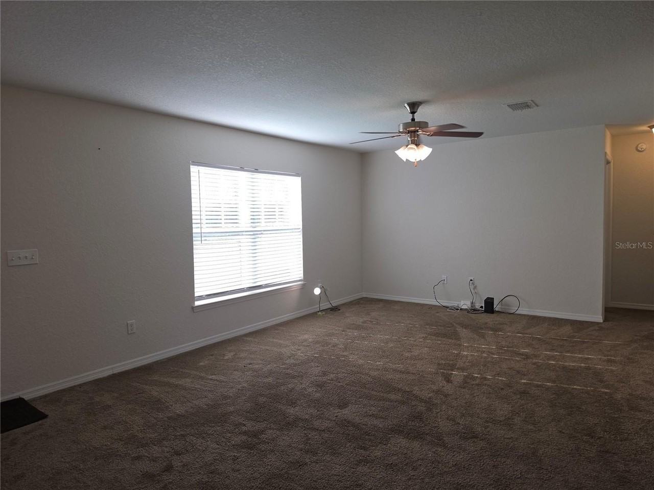 5436 Nw 60th Ter - Photo 5 of 32