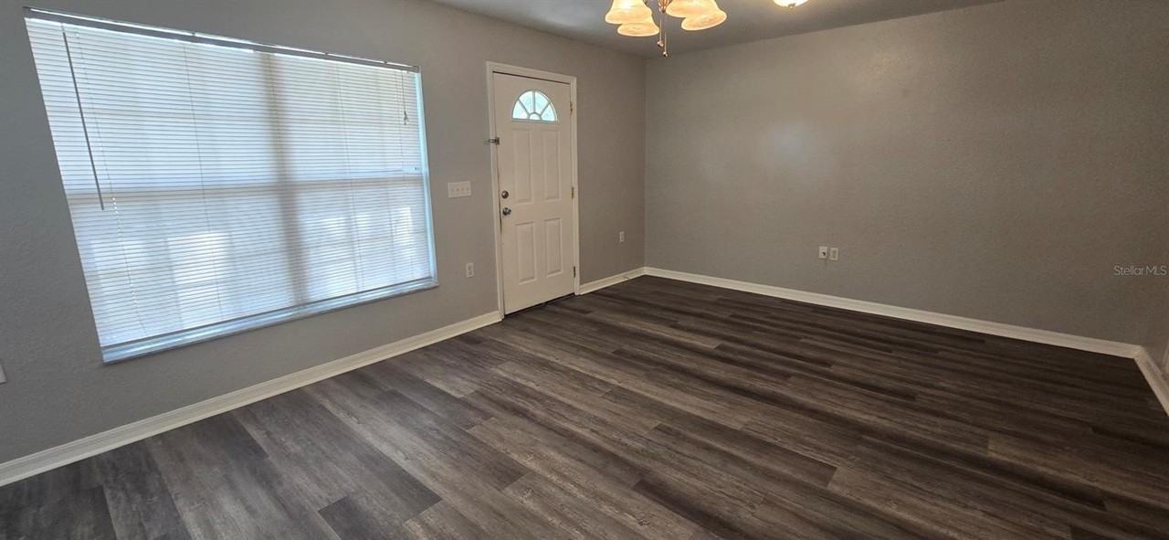 2605 Ne 22nd Ave - Photo 3 of 10
