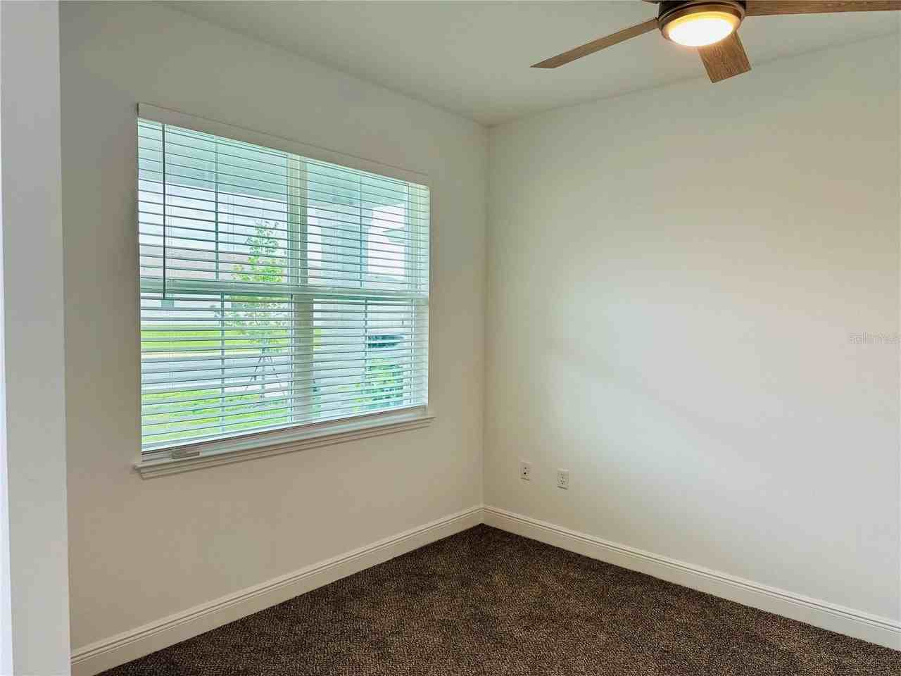5806 Sw 78th Avenue Rd - Photo 3 of 10