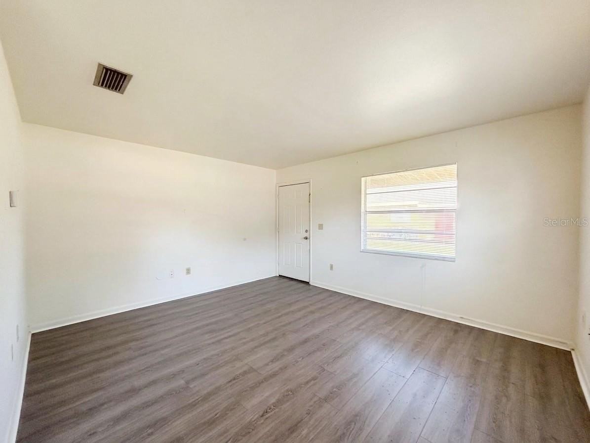 1240 Josephine St - Photo 3 of 10