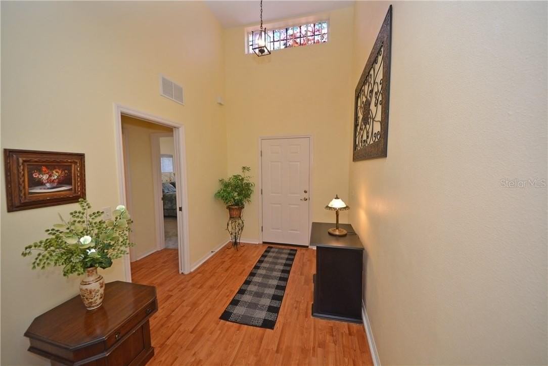 4314 Berwick Dr - Photo 3 of 50