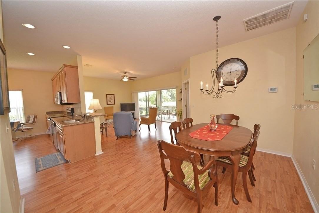 4314 Berwick Dr - Photo 4 of 50