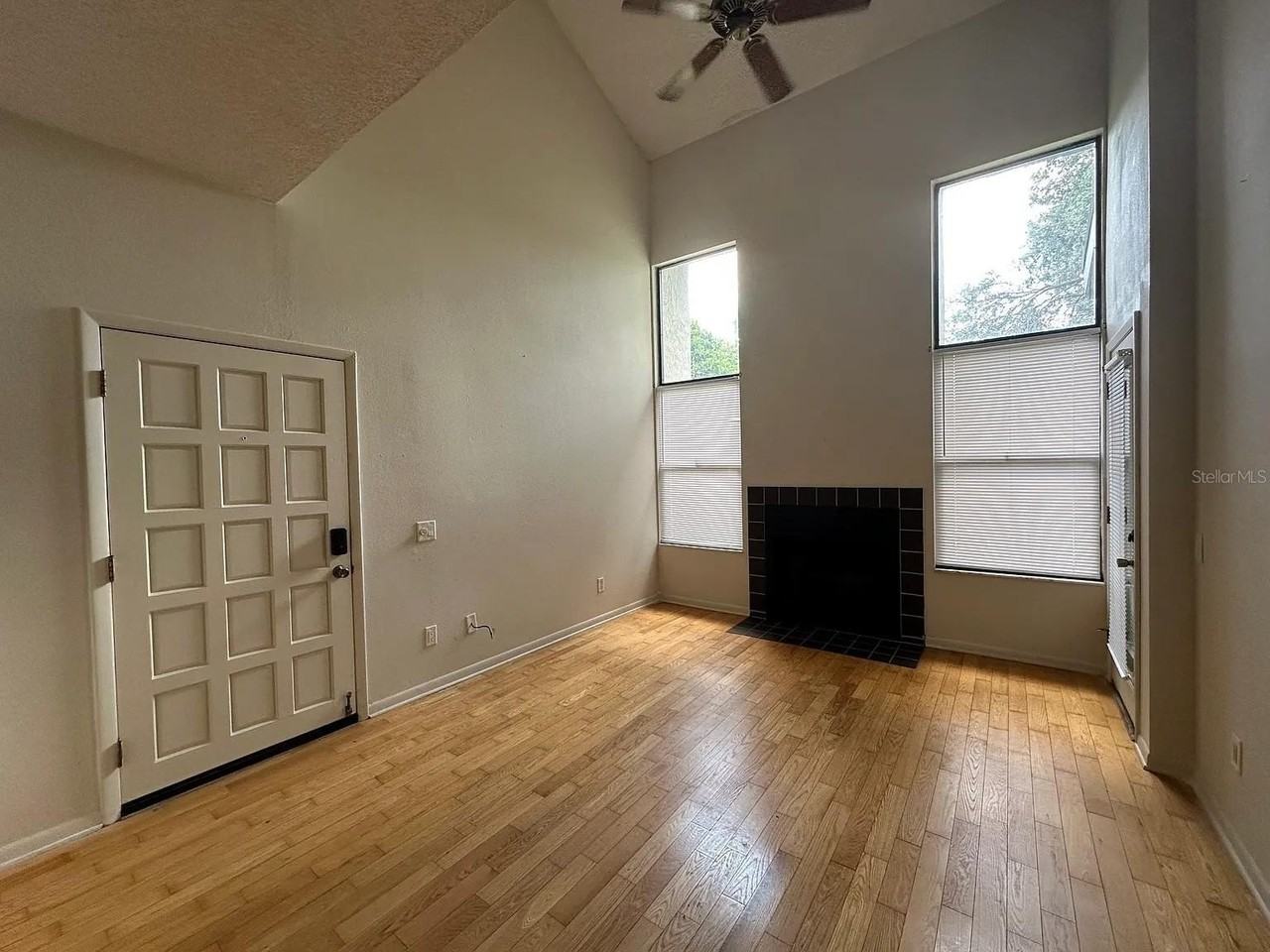 2050 San Marcos Dr Se #215 - Photo 3 of 13