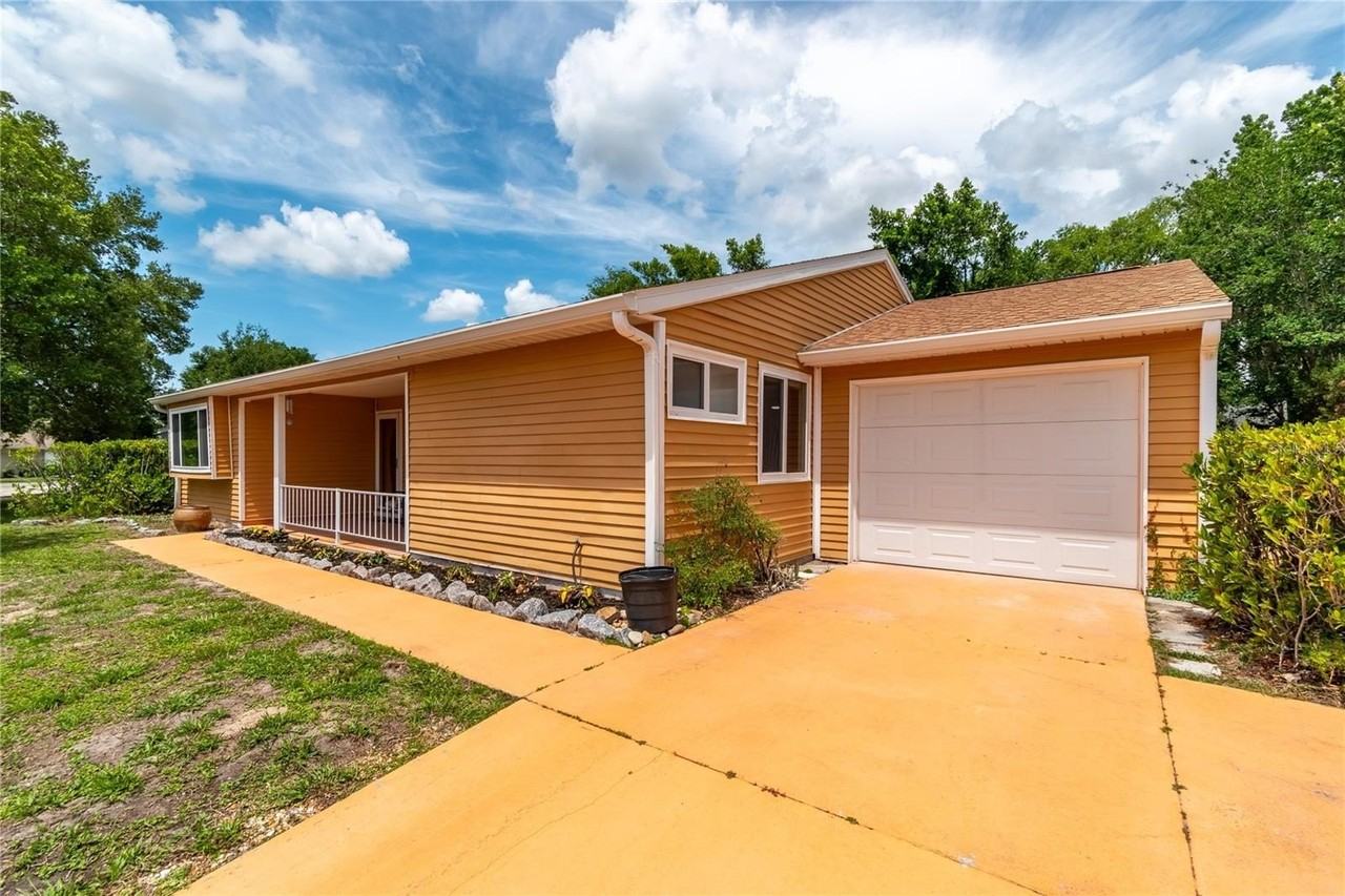 10886 Sw 90th Ter - Photo 3 of 25