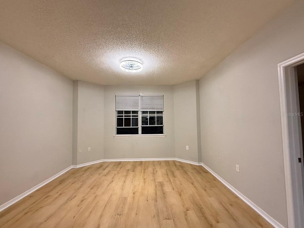 10831 Windsor Walk Dr #1305 - Photo 3 of 15