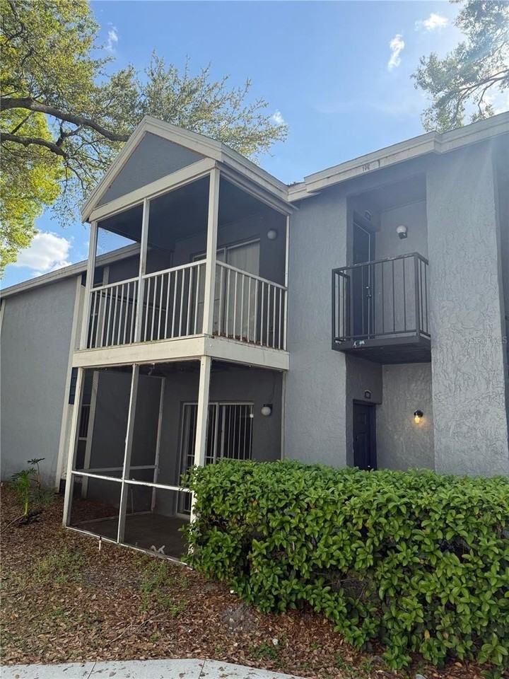 3827 Bay Club Cir #103 - Photo 3 of 29