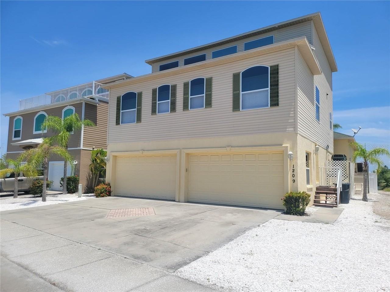 1209 Apollo Beach Blvd