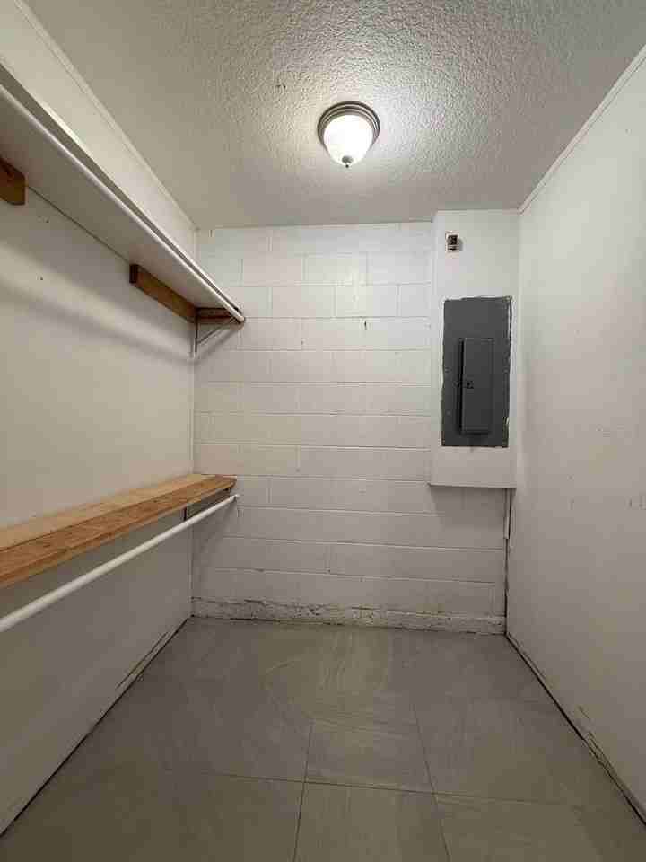 23737 Lake Ave - Photo 5 of 11