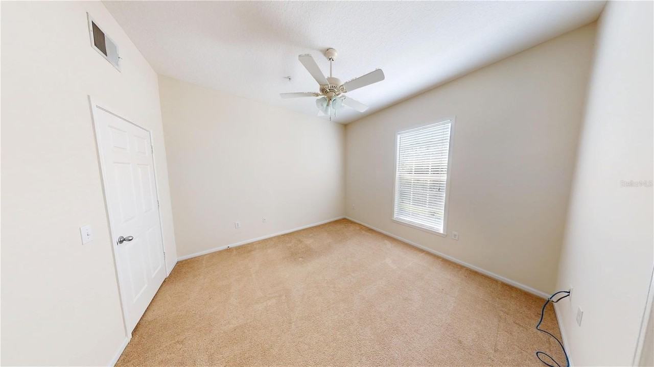 235 Goldenrain Dr #303 - Photo 4 of 10