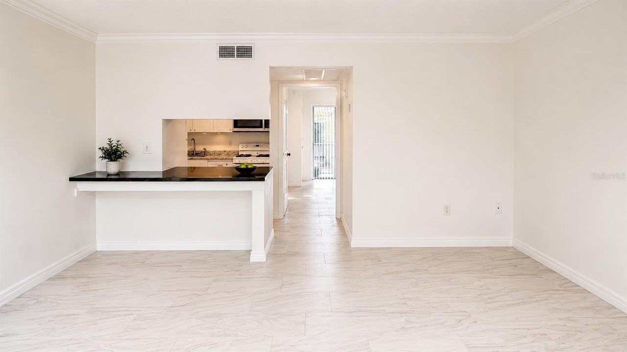 120 Blue Point Way #170 - Photo 3 of 14