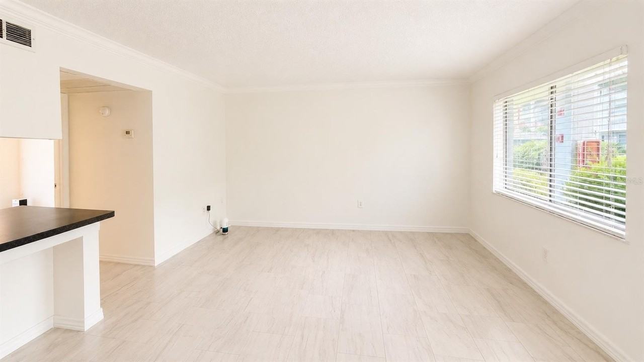 120 Blue Point Way #170 - Photo 4 of 14