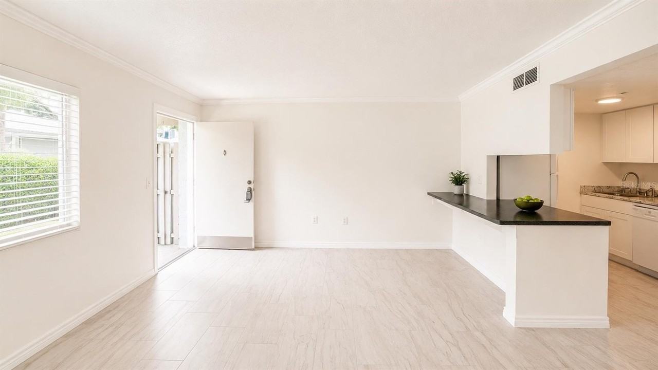 120 Blue Point Way #170 - Photo 5 of 14