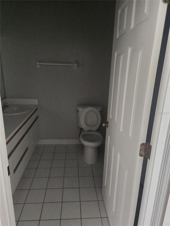 718 Florida Palms Ct - Photo 5 of 7