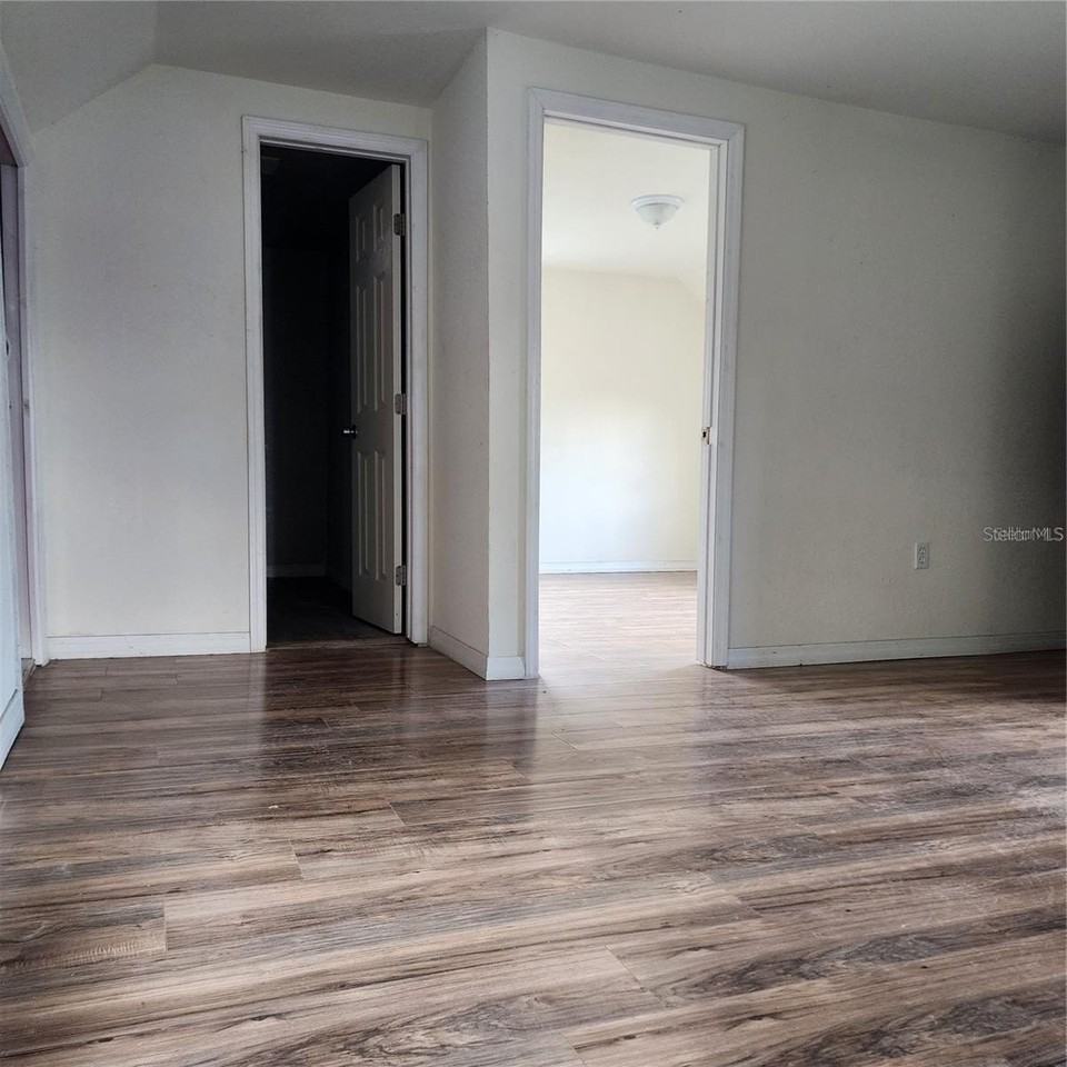 1414 Minnesota Ave #B - Photo 2 of 9