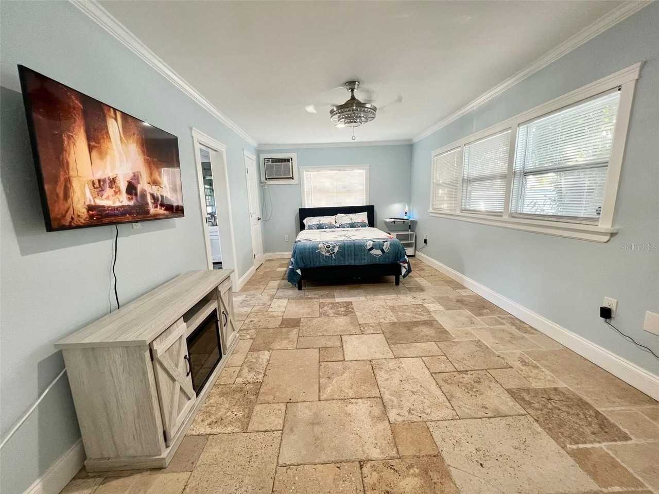 2963 Bahia Vista St - Photo 5 of 46