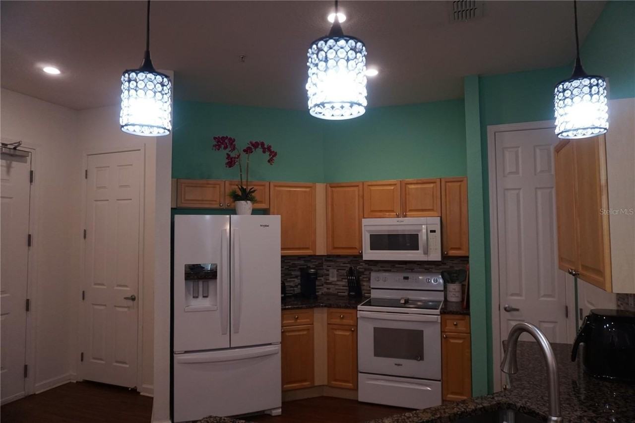 719 Terrace Ridge Cir #719 - Photo 3 of 42