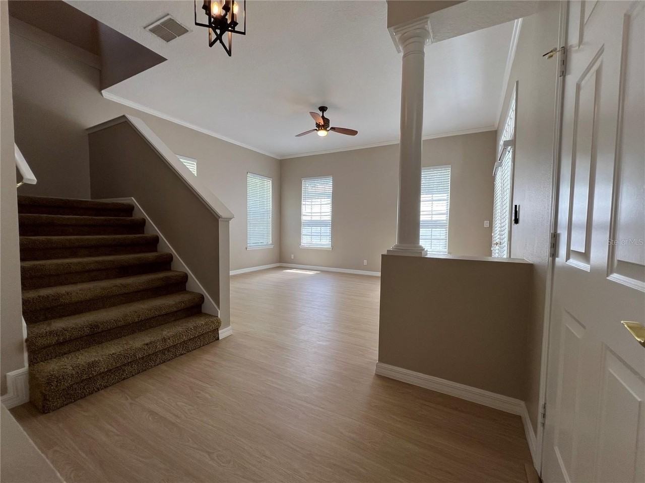 502 Greenbrier Ave - Photo 3 of 41