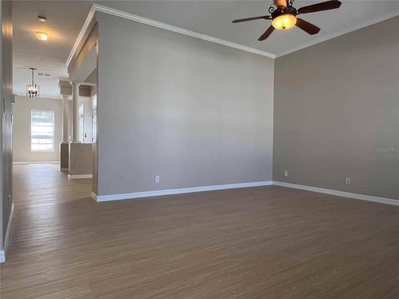 502 Greenbrier Ave - Photo 6 of 41