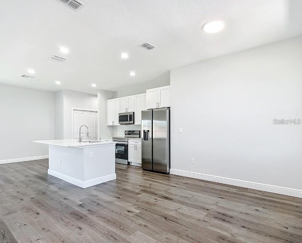 10 Dogwood Loop Ave - Photo 3 of 11