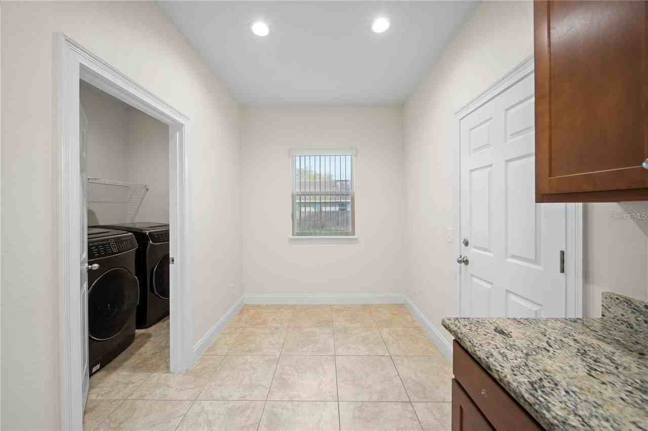 14 Ferguson Dr - Photo 6 of 14